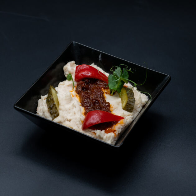 Salată de fasole bătută
