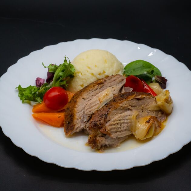 Pulpă porc la cuptor
