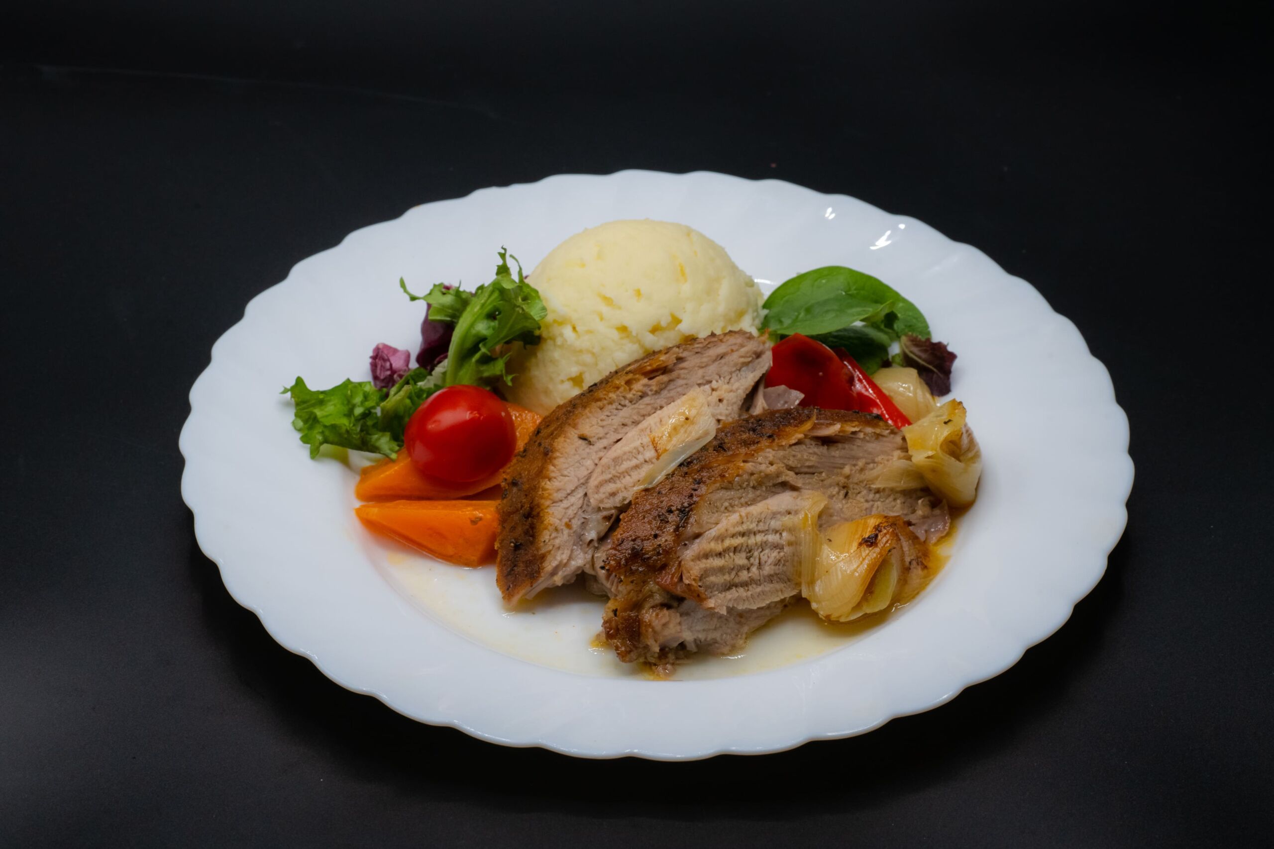 Pulpă porc la cuptor